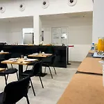 Mg Poniente 호텔