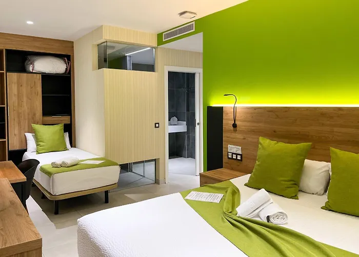 Mg Poniente Hotel