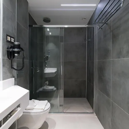 Otel Mg Poniente 3*