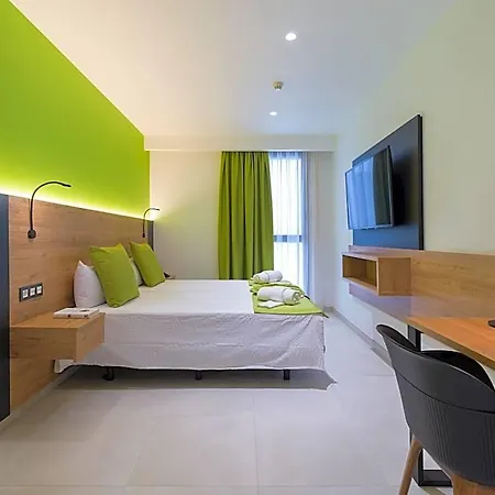 Mg Poniente Otel 3*