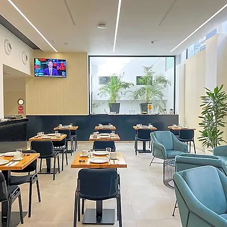 Mg Poniente Hotel 3*