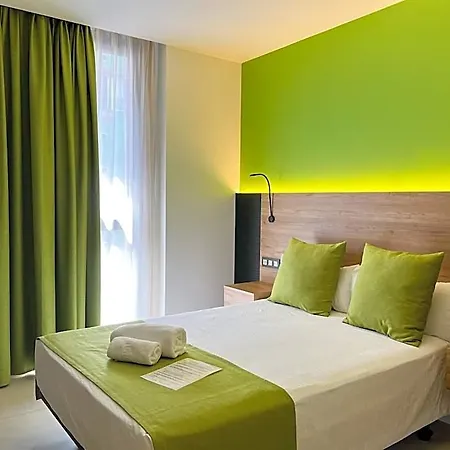 Hotel Mg Poniente