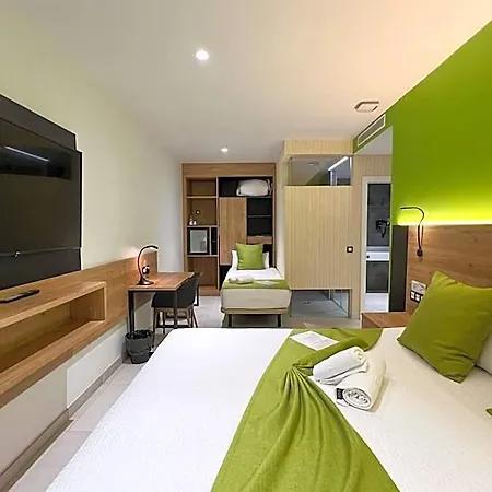 Hotel Mg Poniente 3*